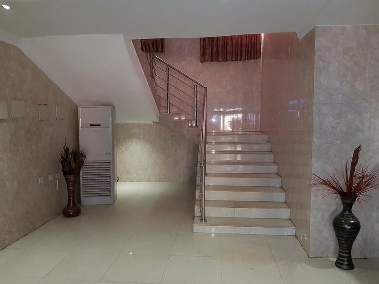 Hotel De George's Grand Resort