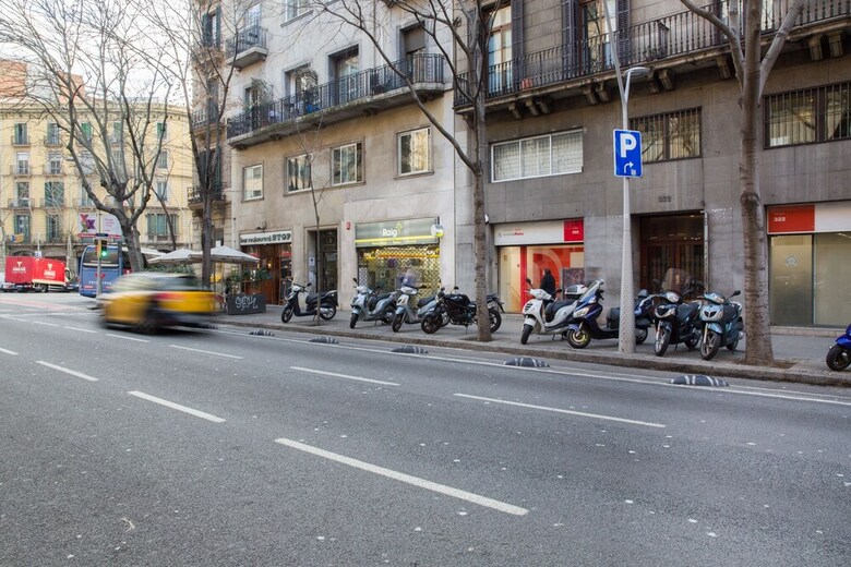 Apartamentos El Consell By The Streets