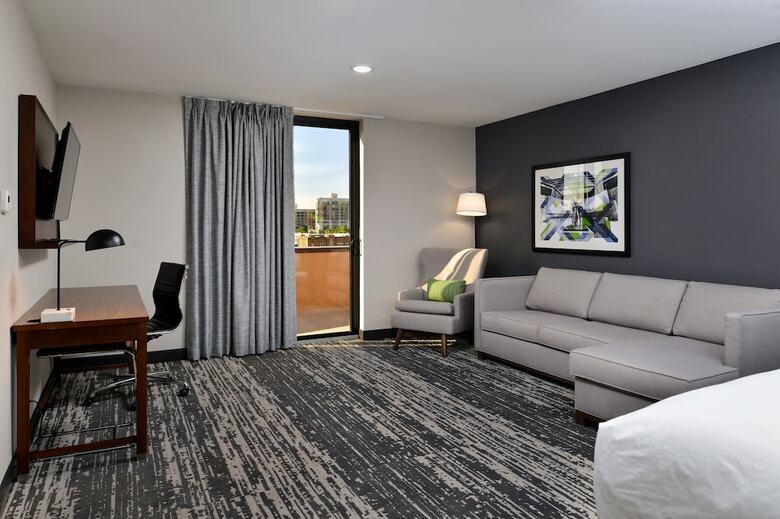 Hotel Four Points By Sheraton Omaha Midtown