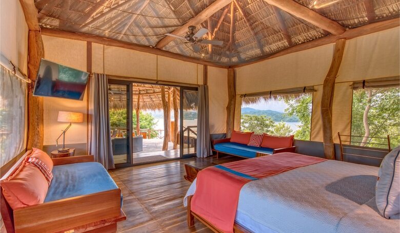 Isla Chiquita Glamping Hotel