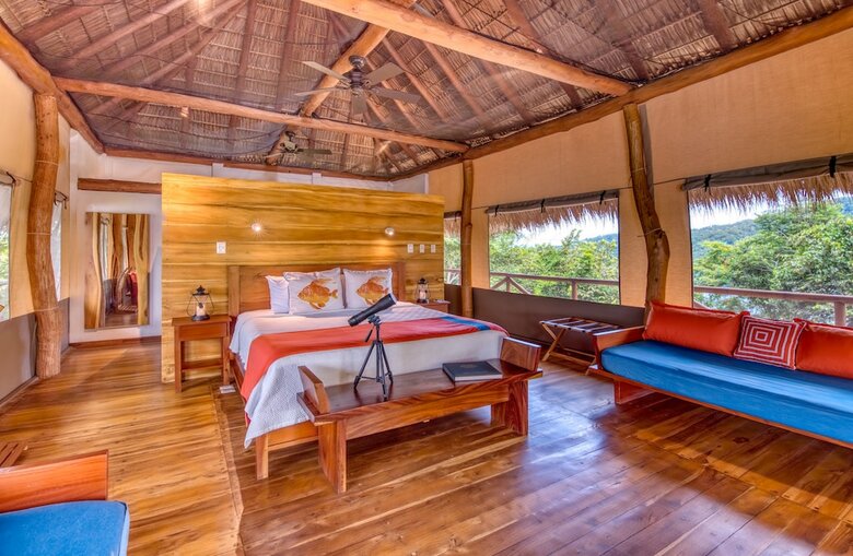 Isla Chiquita Glamping Hotel
