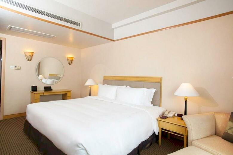 New World Saigon Hotel