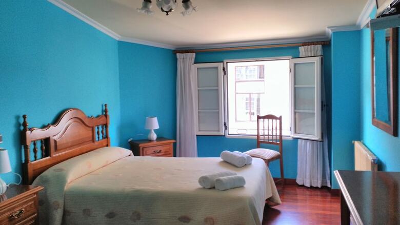Residencia Hostal Pico Sacro I
