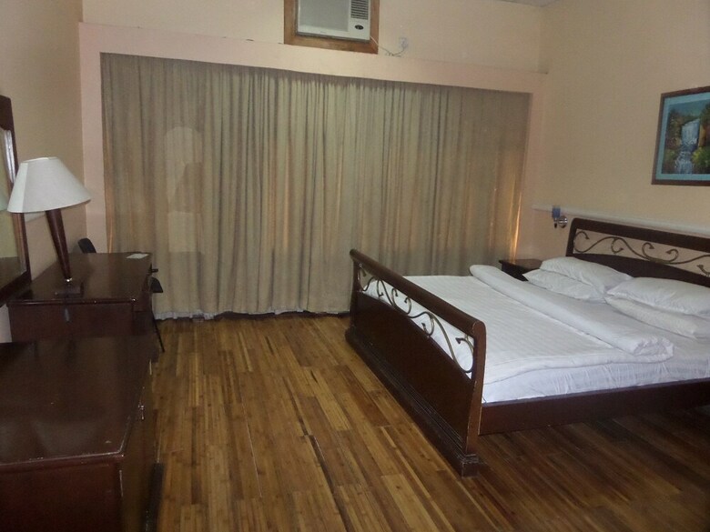 Hotel Arcade Suites
