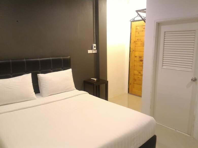 Hotel Loftel At Nakhon
