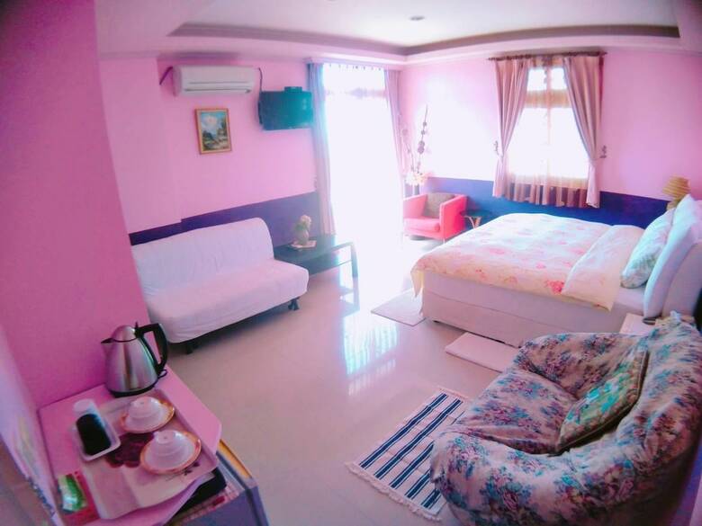 Riverside B&B
