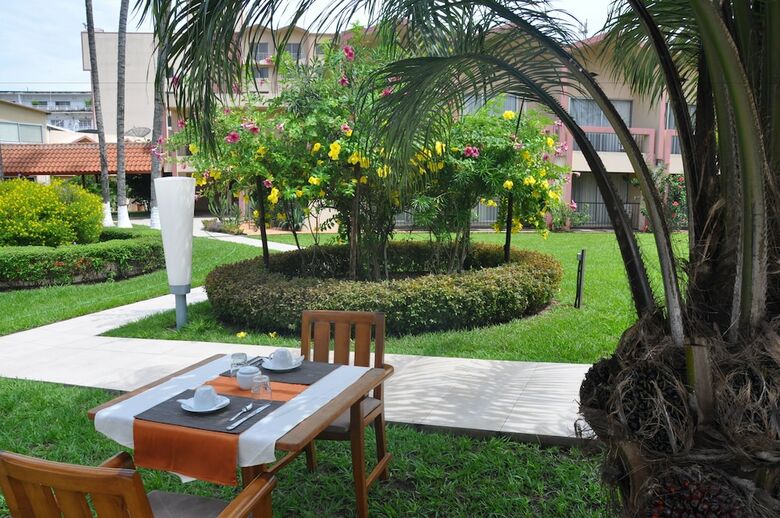Apartamento Hotel Elais