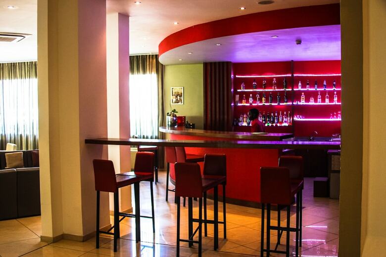 Apartamento Hotel Elais