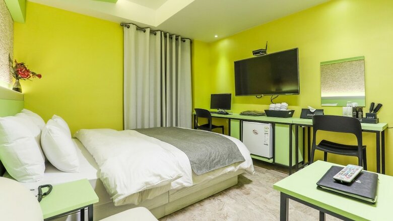 Hotel Form