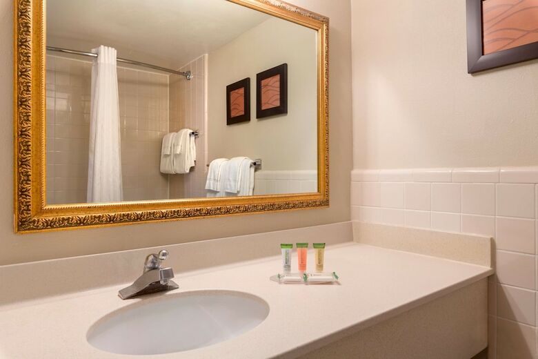 Hotel Park Inn By Radisson Williamsburg Historic