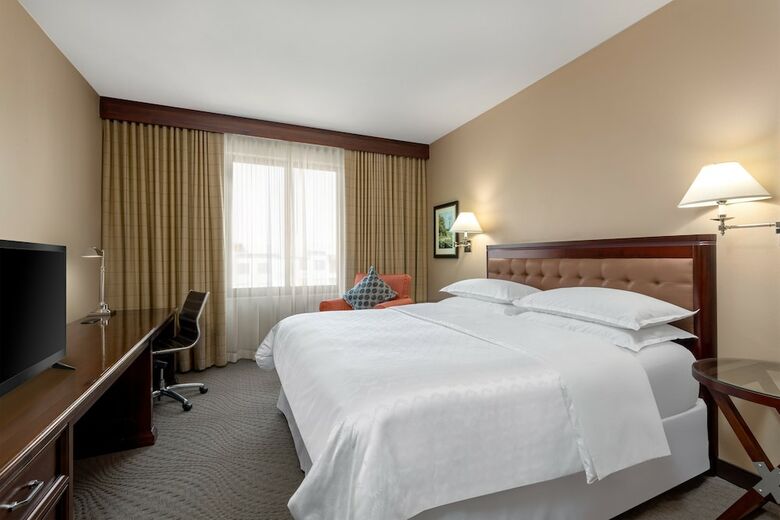 Sheraton Stonebriar Hotel