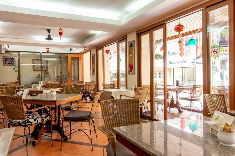 Thipurai Beach Hotel Annex