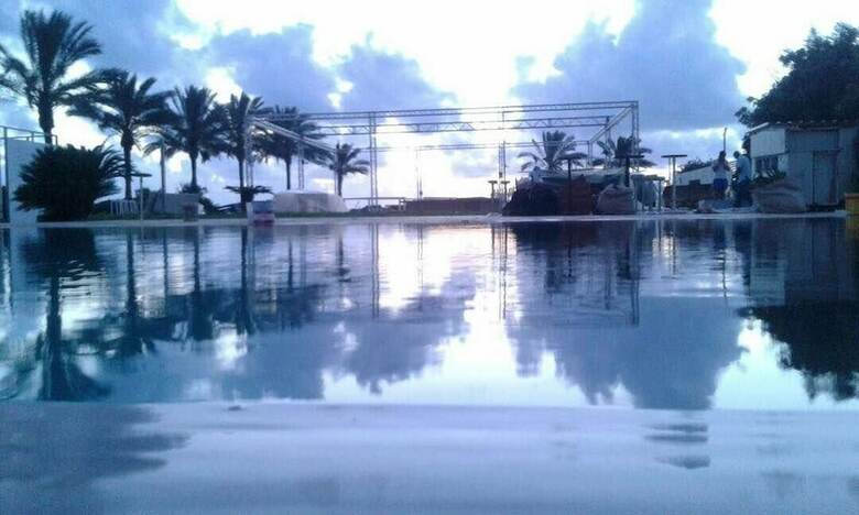 Aquarium Hotel & Resort