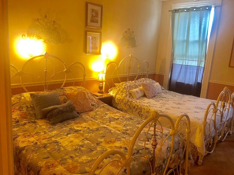Bed & Breakfast Power's Mansion Inn