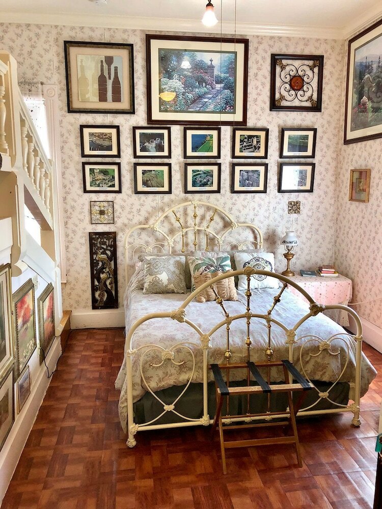 Bed & Breakfast Power's Mansion Inn