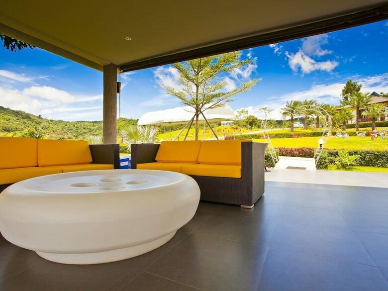 Hotel Chantara Valley Resort