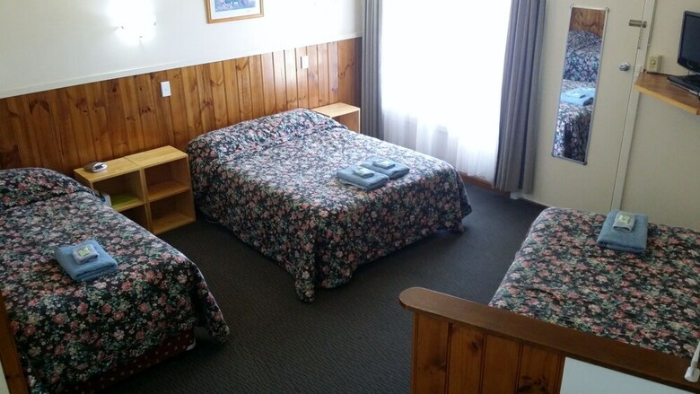Terang Motor Inn