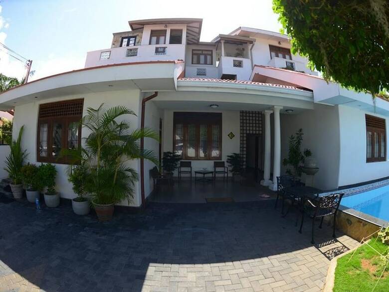 Hotel Suriya Arana
