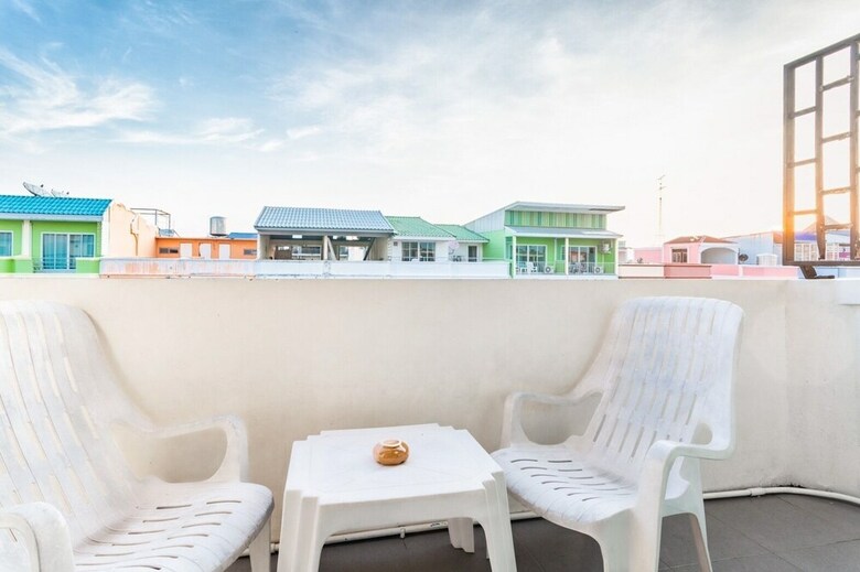 Hotel The Beach Cha Am Residence