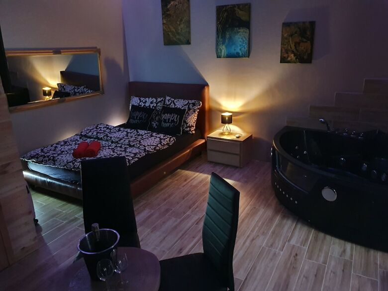 Magic Apartments