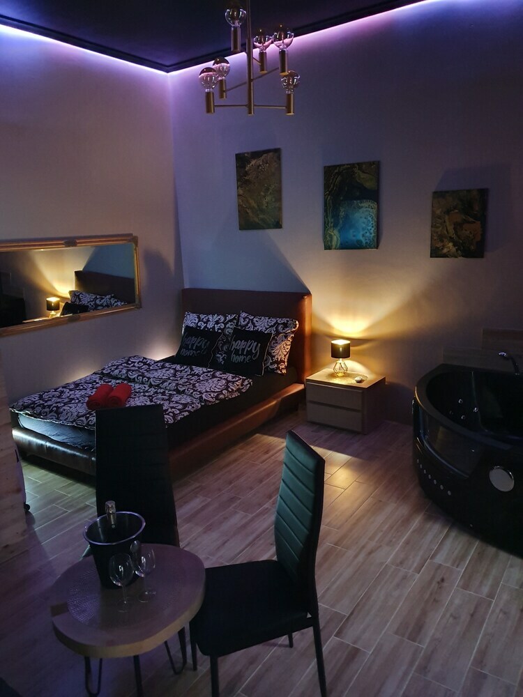 Magic Apartments