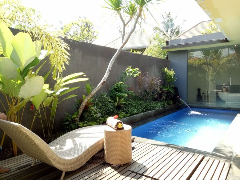 Hotel Oyo 2667 Aron Guest House