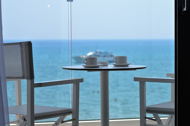 Island Boutique Hotel