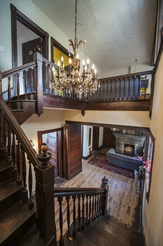 Bed & Breakfast Marshall House Inn
