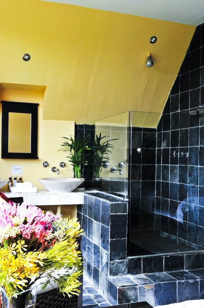Hotel Mandalay Beach Guest House