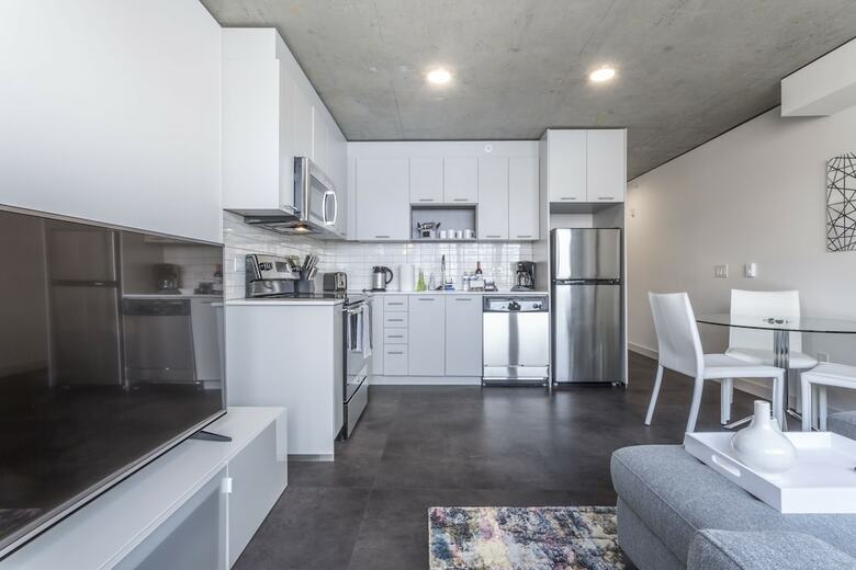 Domicile Suites At Cove