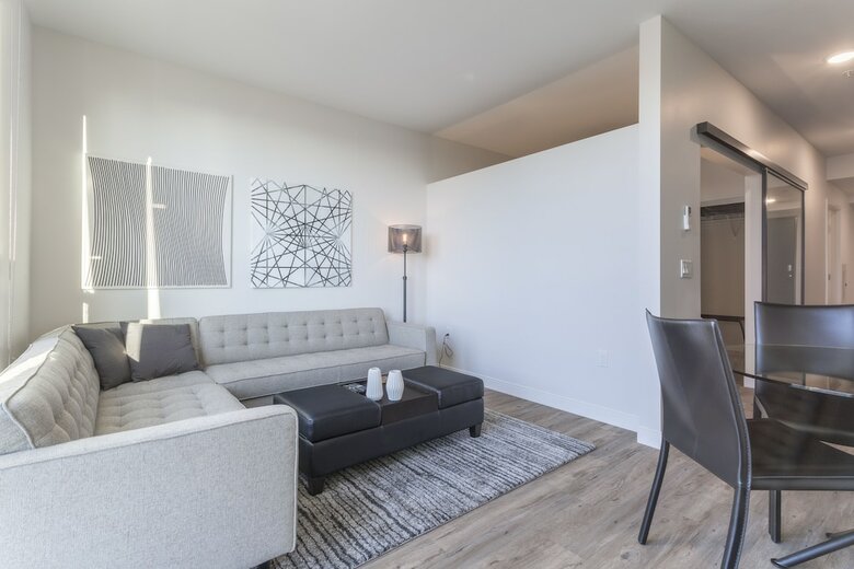 Domicile Suites At Cove