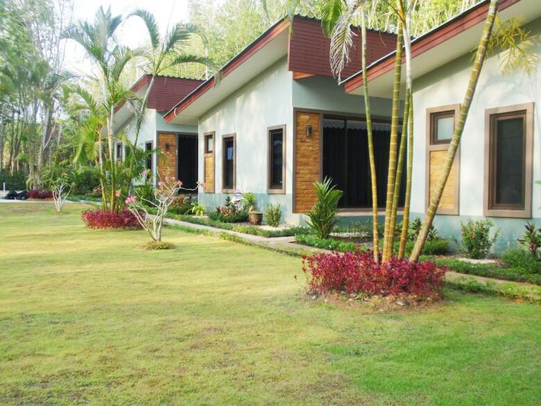 Hotel Phuket Sirinapha Resort
