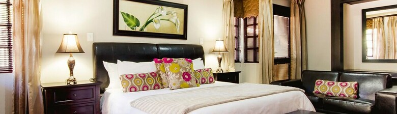 Hotel At The Villa