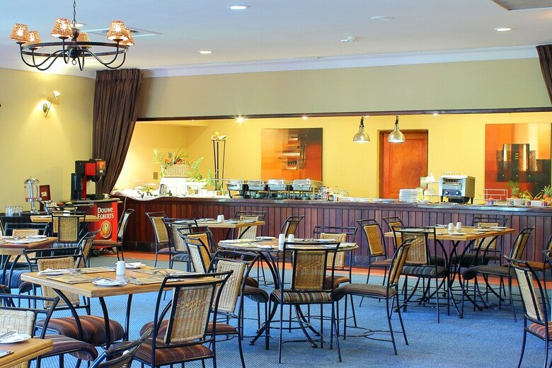 Hotel Greenway Woods Resort