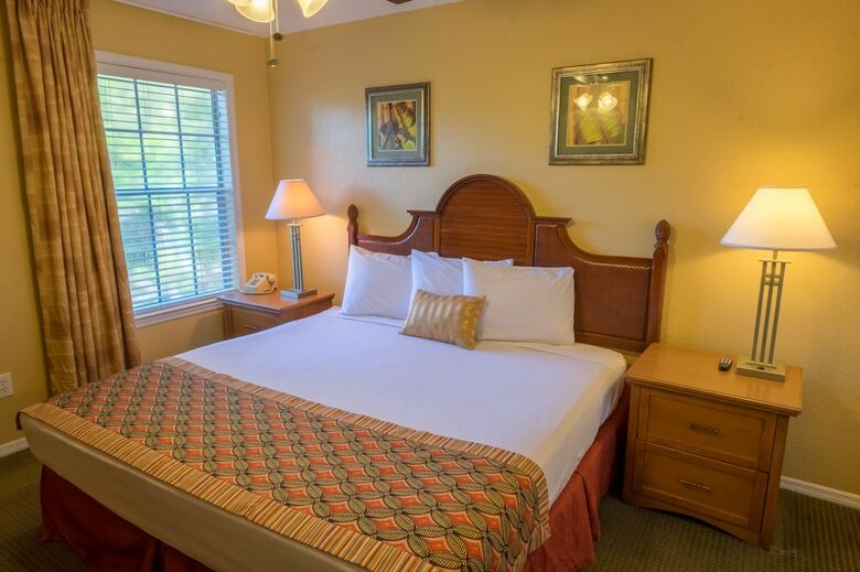 Oak Plantation Resort
