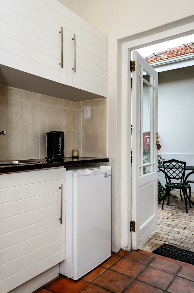 Hotel First Avenue Guesthouse