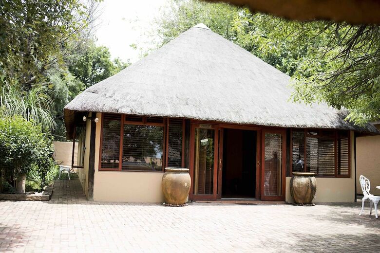 Hotel Greenfields Guest House