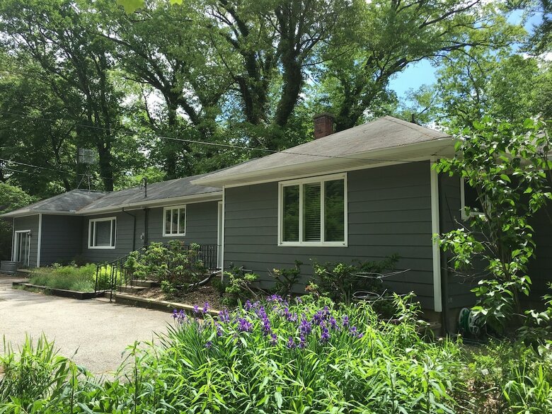 Goldberry Woods Bed & Breakfast-microfarm-cottages