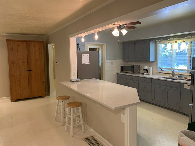 Goldberry Woods Bed & Breakfast-microfarm-cottages