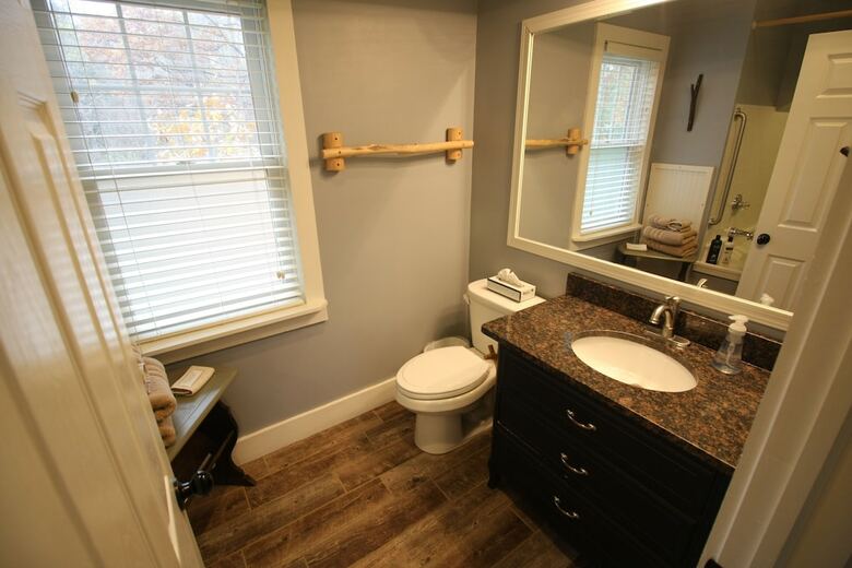 Goldberry Woods Bed & Breakfast-microfarm-cottages