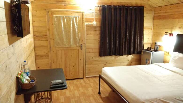 Hotel Lazy Frog Goa