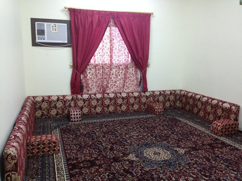 Al Eairy Furnished Apartments Tabuk 2