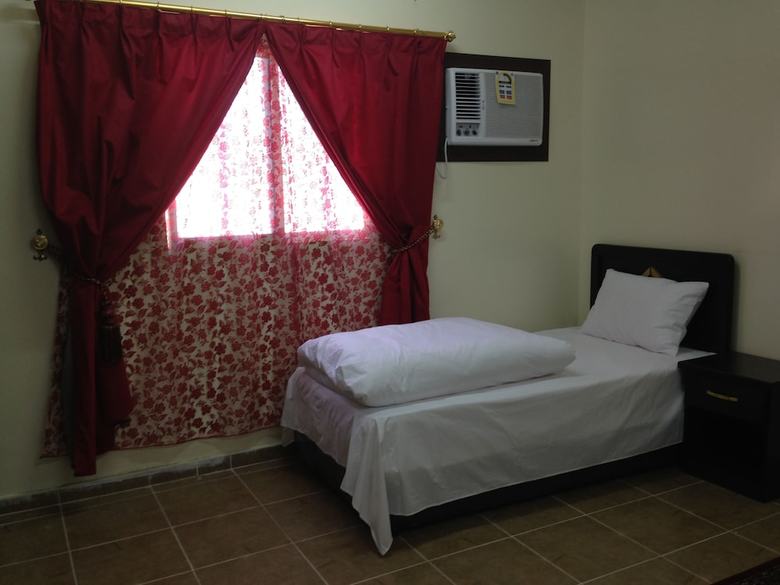 Al Eairy Furnished Apartments Tabuk 6