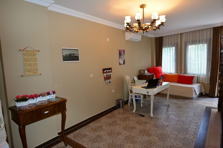 Hotel Hayriye Hanim Ege