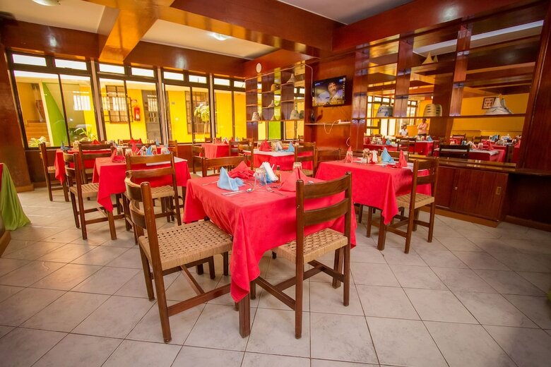 Emboita Hotel