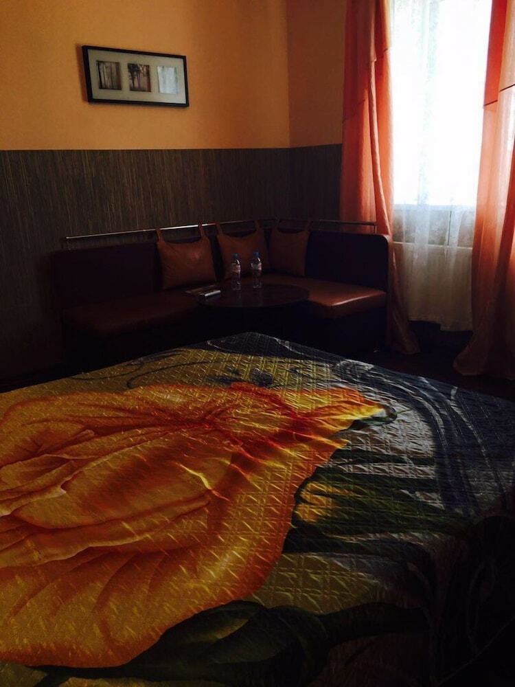Khutorok Hotel