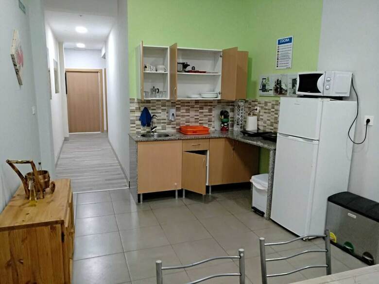 Hostal Albergue Barullo