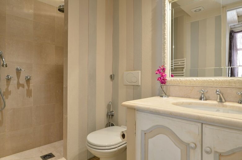 Apartamento Suitelowcost Saint Tropez