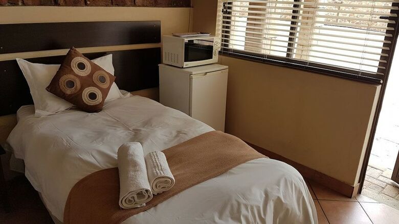 Hotel Tsessebe Guesthouse