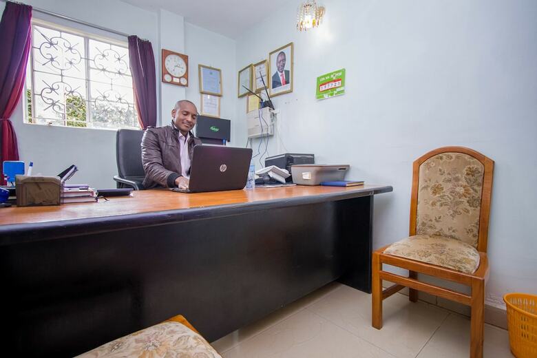 Hotel Ivys Inn Guest House